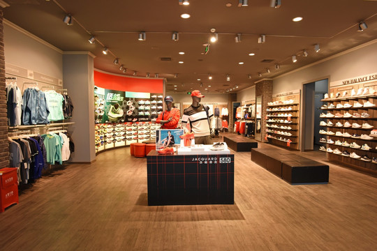 运动服饰专卖店 零售新活力与消费趋势解析