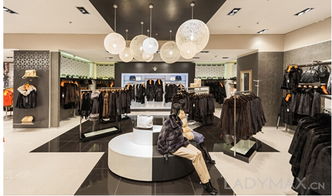 快时尚冲击时尚零售 美国服装价格走低与库存堆积的双重挑战