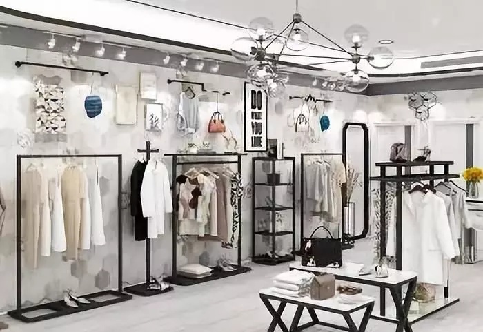 服装店经营中，如何巧妙摆脱“衣服贵”的顾客评价